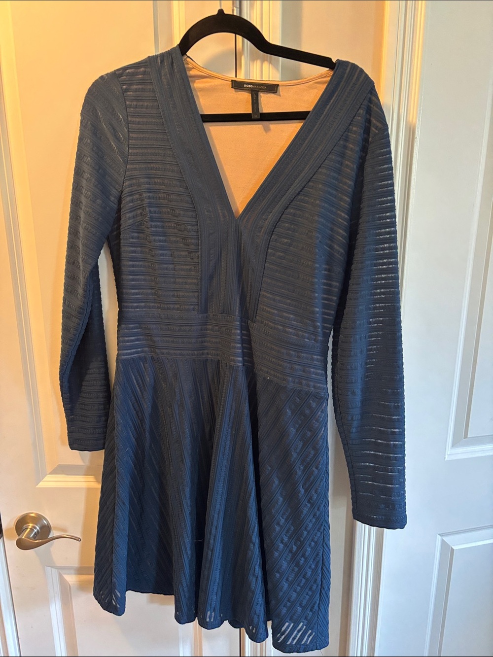 BCBGMaxAzria Navy Textured V-Neck Long Sleeve Fit & Flare Dress